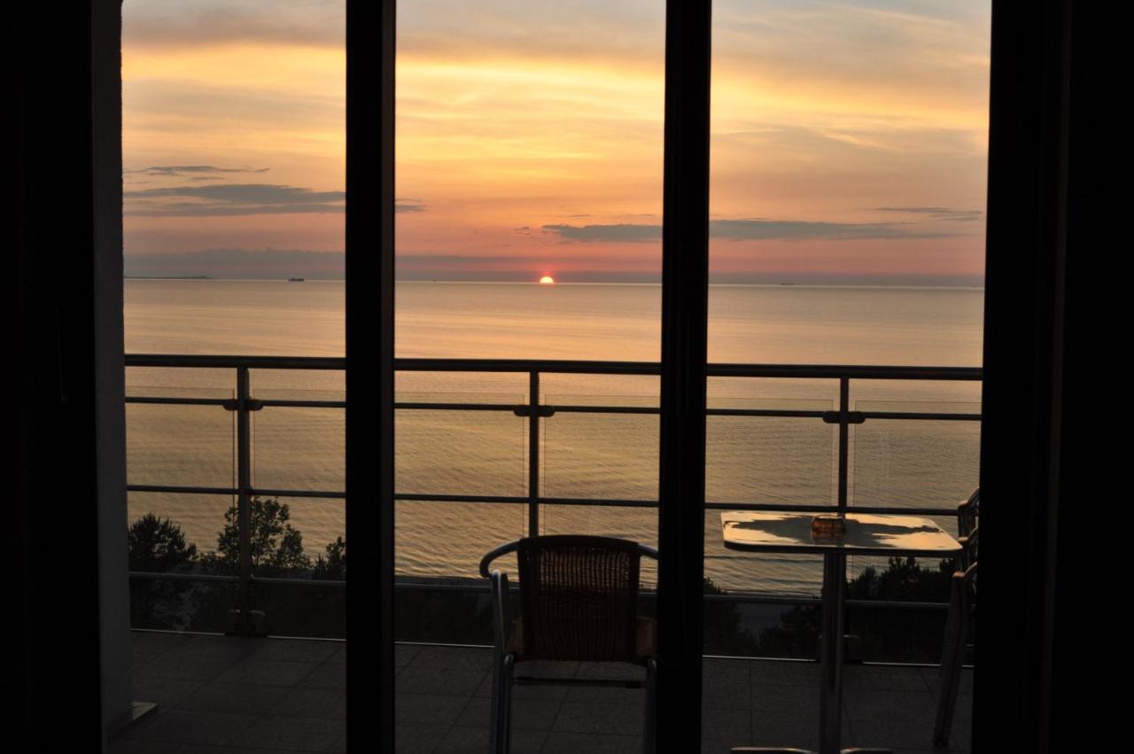 Promenada28Pl - Apartamenty Z Widokiem Na Morze Miedzyzdroje Bagian luar foto